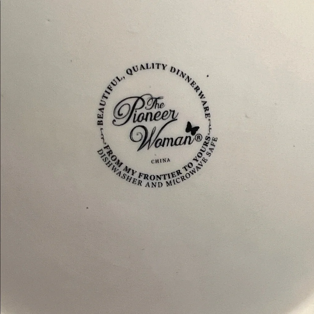 Set of 3 Pioneer Woman Floral Red-Trim Ceramic Dinner Plates - good condition
